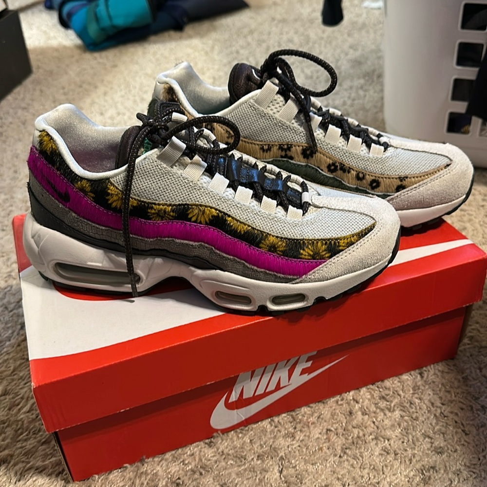 Nike Air Max 95 PRM Light Bone White Velvet Brown Women's 11
